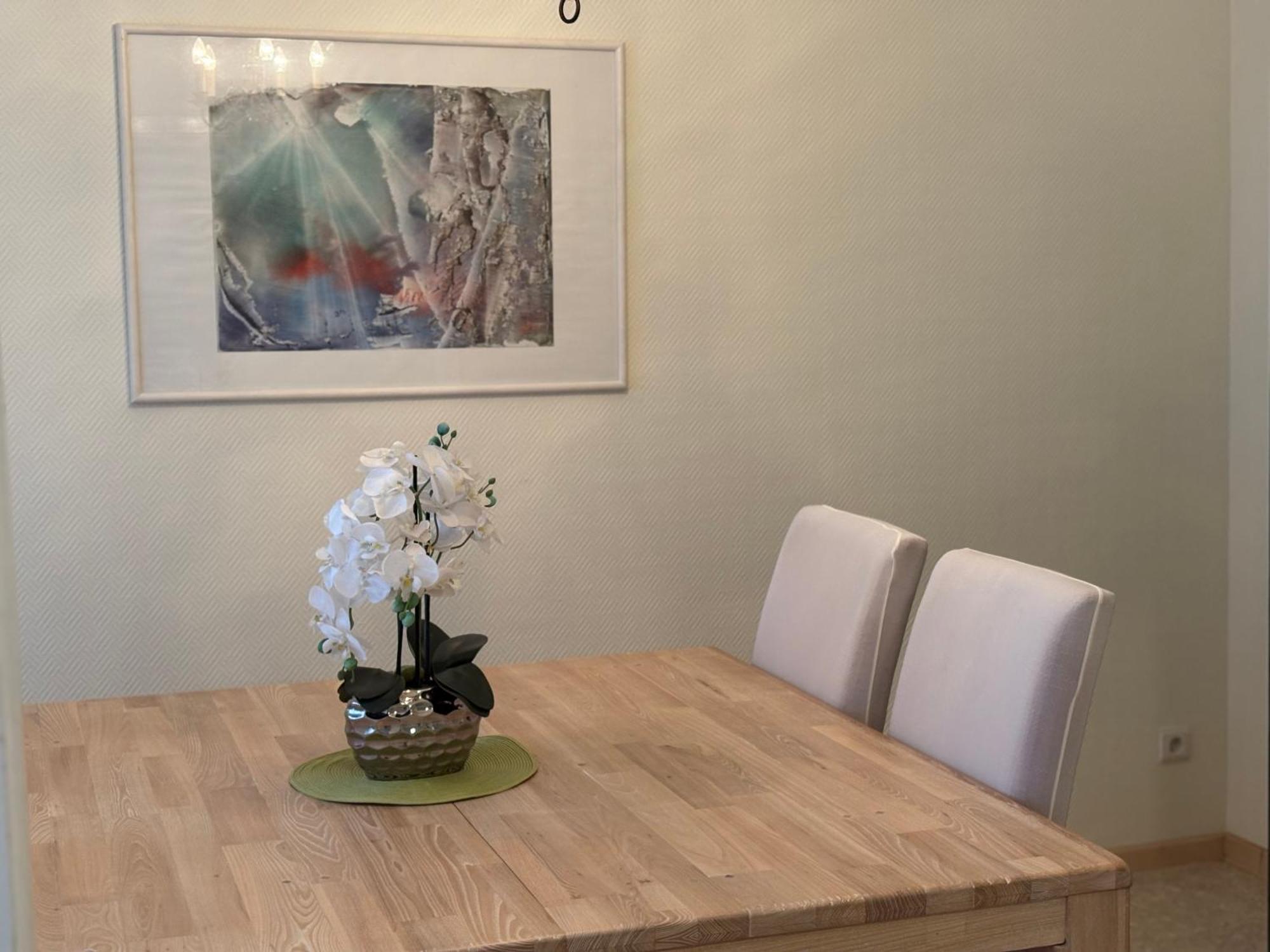 Centre Stylish One Bedroom *