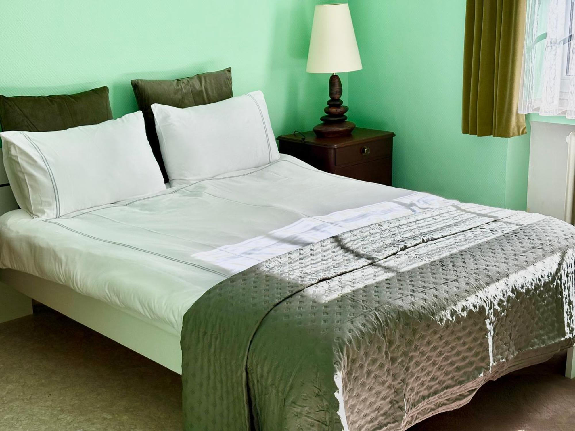 Centre Stylish One Bedroom *